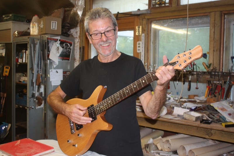 Keith Tiltman - Build Your own Guitar