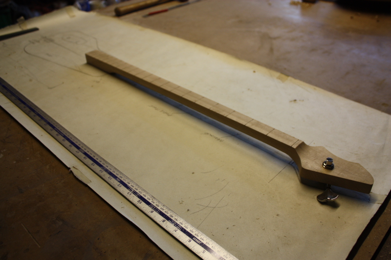 one-string-bass0010 The neck is now ready for inlays and frets